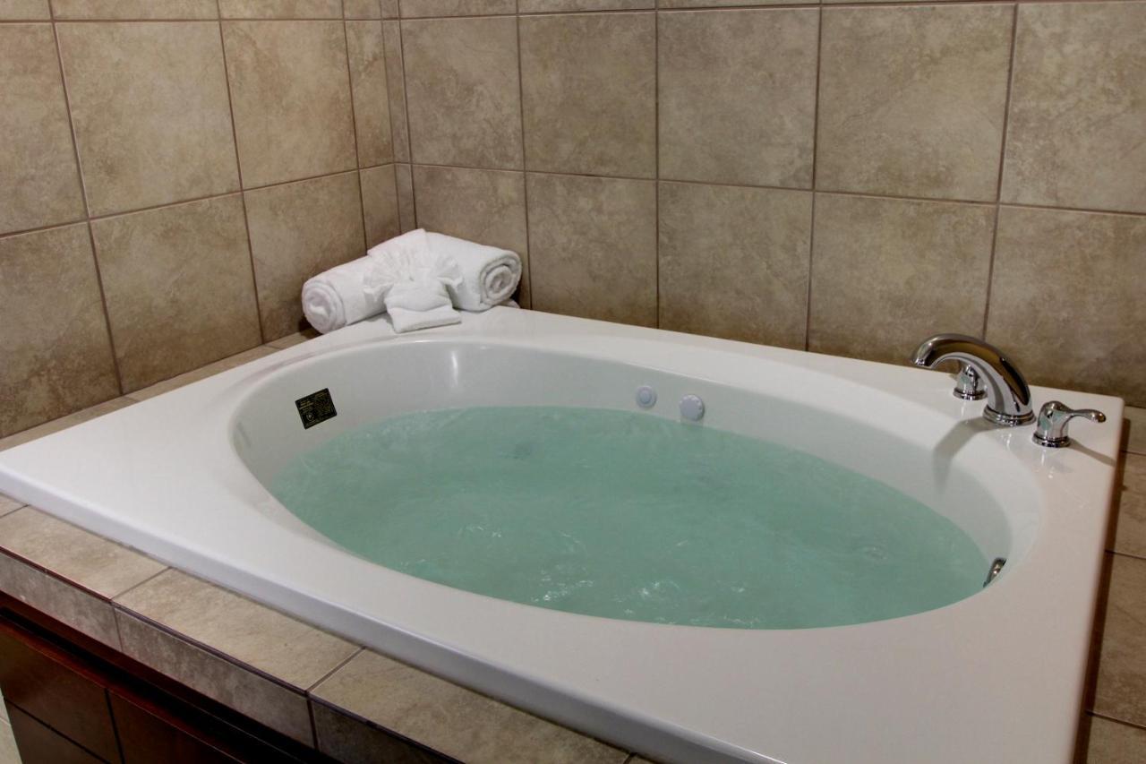 Cobblestone Inn & Suites - Carrington Ngoại thất bức ảnh