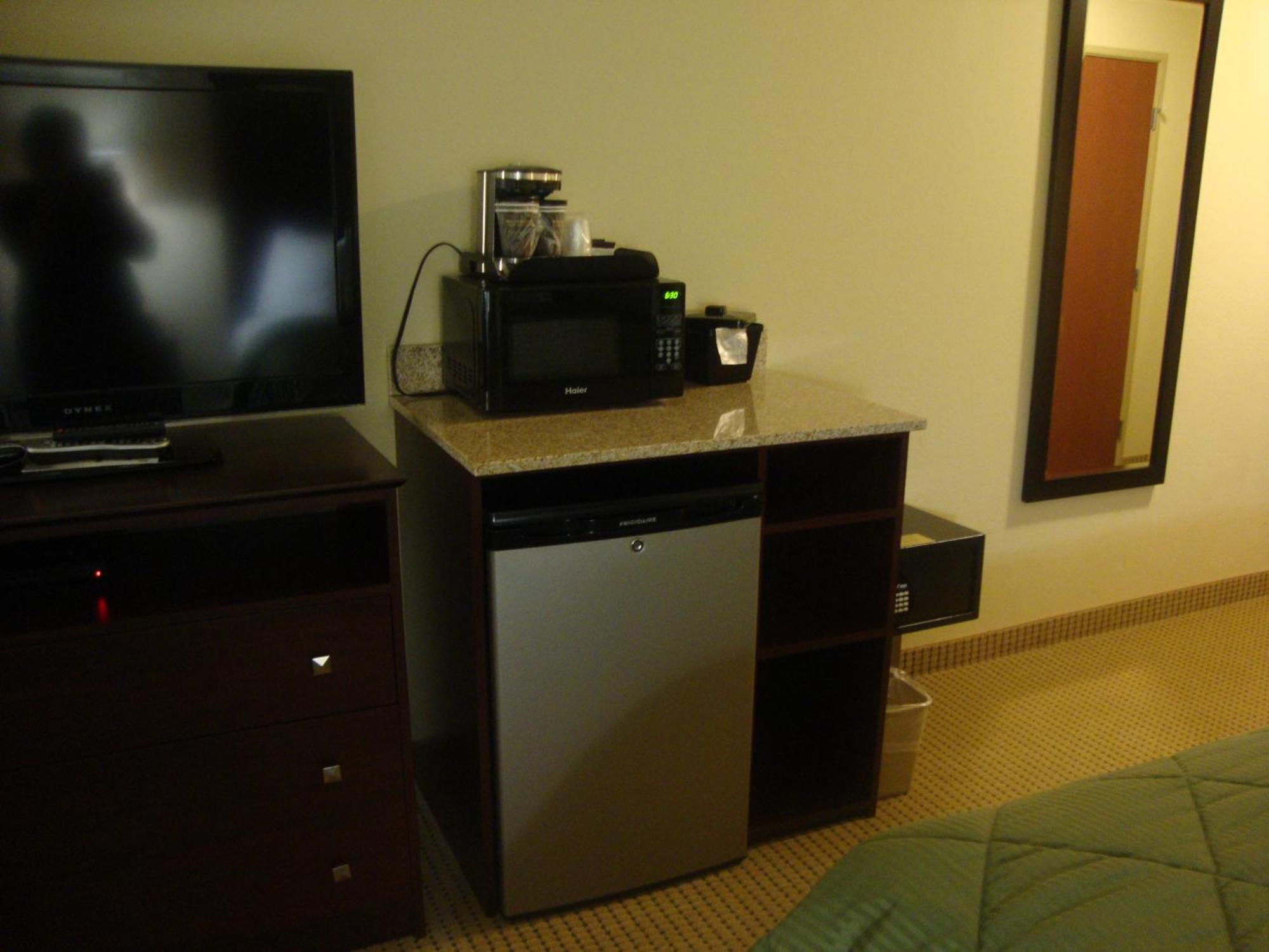 Cobblestone Inn & Suites - Carrington Phòng bức ảnh